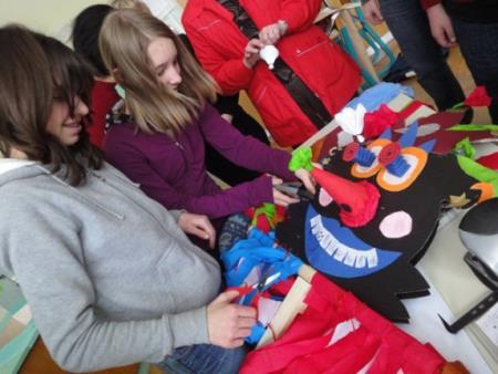 Maškare Kettejeve šole so na pustni torek oživele mestne ulice 03